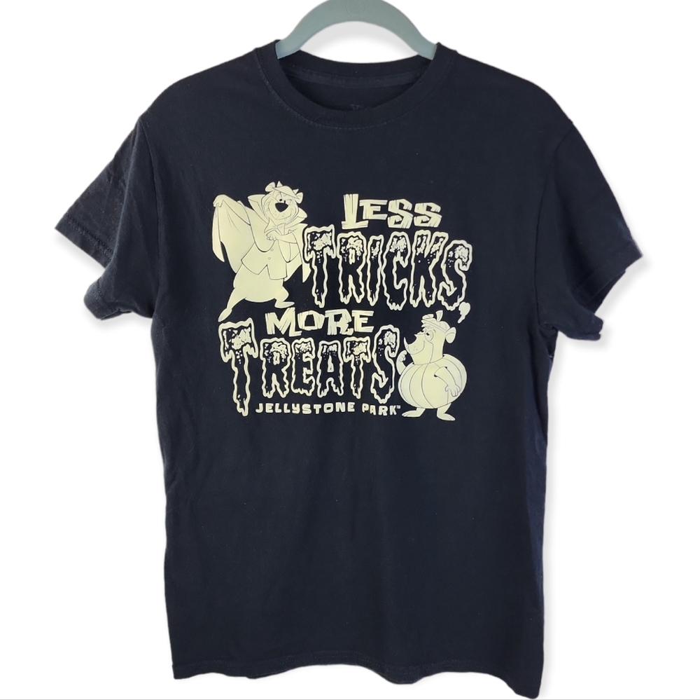 VTG Yogi Bear Jellystone Park T-shirt Small Black Glow in Dark Huckleberry